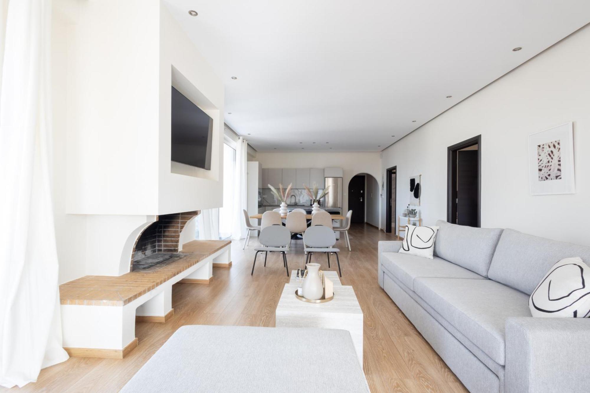 Luxurious 3-Bedroom Seaside Retreat Fully Renovated In 2025 Athen Eksteriør bilde